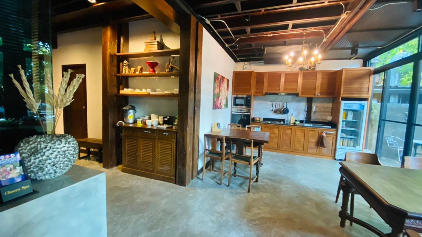 The Eight Ratvithi House Hotel Chiang Mai Buitenkant foto