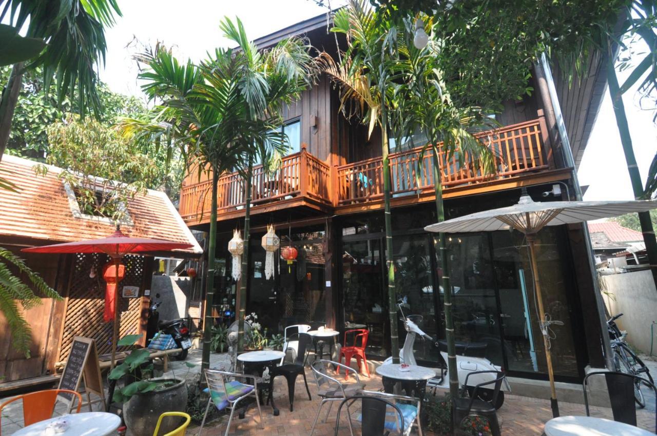 The Eight Ratvithi House Hotel Chiang Mai Buitenkant foto