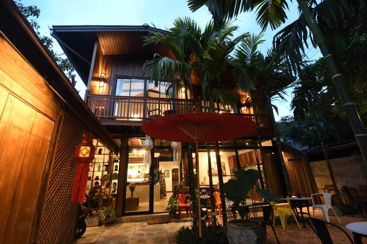 The Eight Ratvithi House Hotel Chiang Mai Buitenkant foto